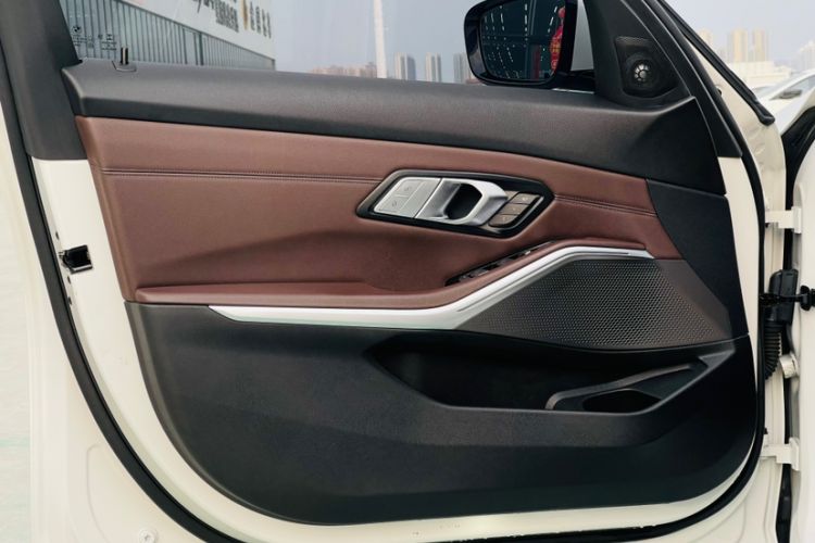 Used BMW 3 Series 2020 325Li First Edition Interior 11