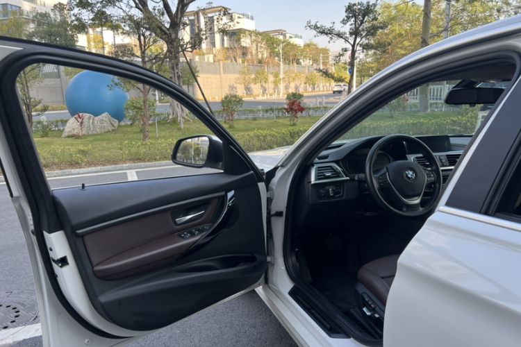 Used BMW 3 Series 2019 320Li Fashion Model
