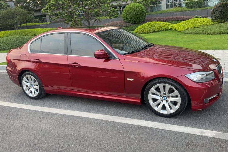 Used BMW 3 Series 2010 320i Luxury Model