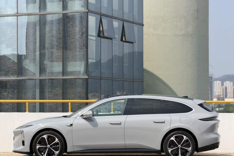 Used Nio ET5T 2025 75 kWh Touring Exterior 5