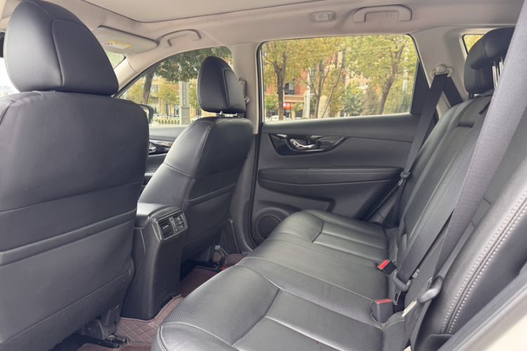 Used Nissan X-Trail 2019 2.5L CVT Smart Connect Luxury Edition 4WD