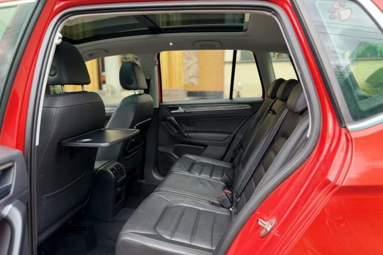 Used Volkswagen Golf Sportsvan 2016 280TSI Automatic Luxury Model