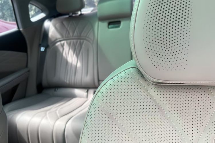 Used Geely Galaxy Galaxy 8 2025 130km EM-i Prestige Edition
