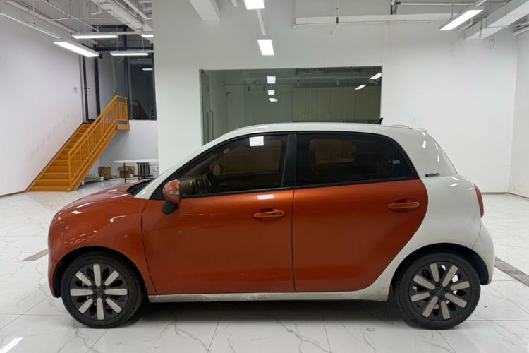 Used ORA Black Cat 2021 351 km Luxury Version Exterior 4