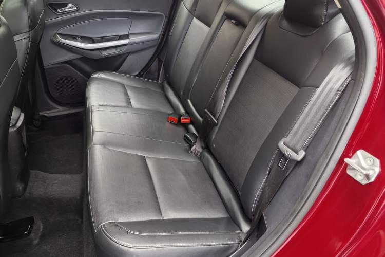 Used Ford Escort 2015 1.5L Automatic Fashion Model