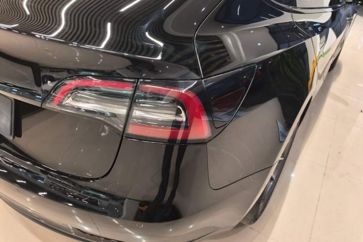 Used Tesla Model 3 2022 Rear-Wheel-Drive Version
