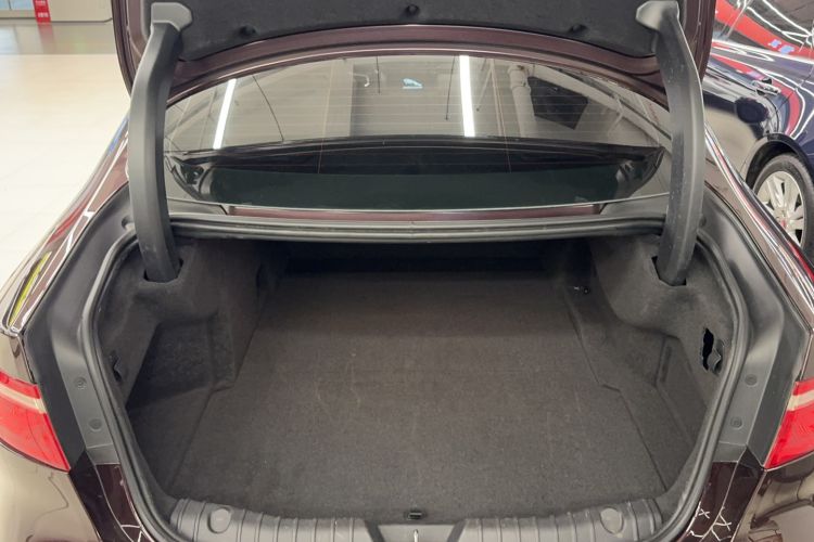 Used Jaguar XFL 2018 XFL 2.0T 250 PS Luxury Edition
