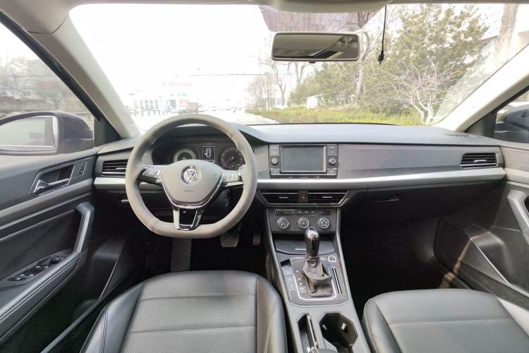 Used Volkswagen Lavida 2019 1.5L Automatic Comfort Edition China VI Standard