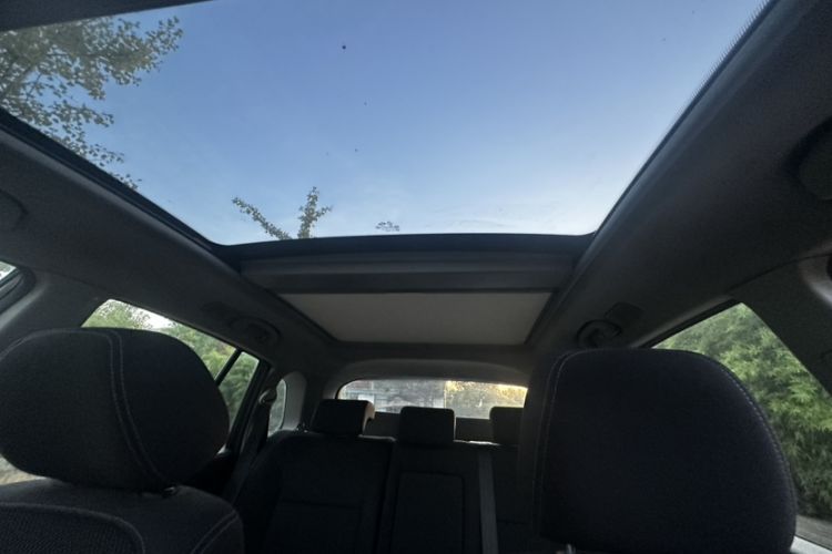 Used Renault Koleos 2013 2.5L Two-Wheel-Drive Urban Edition