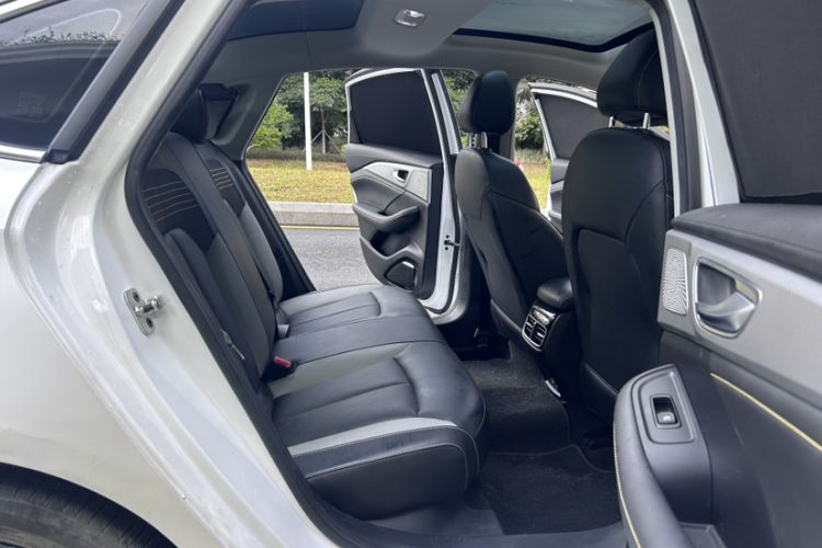 Used Roewe i6 MAX New Energy 2020 1.5T PHEV Cool & Stylish Skyroof Edition
