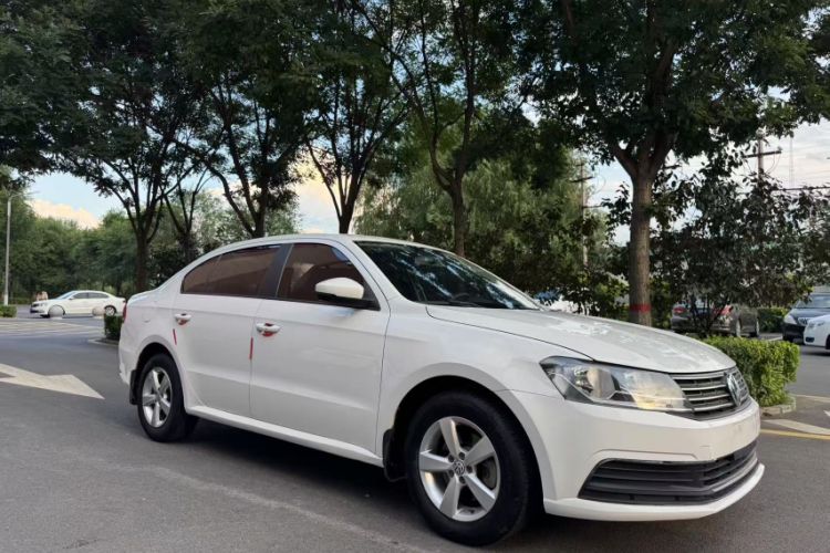 Used Volkswagen Lavida 2015 1.6L Manual Fashion Edition