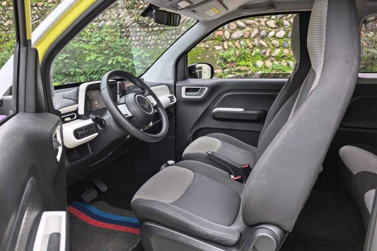 Used Wuling Hongguang MINIEV 2024 3rd Generation 215km Advanced Version