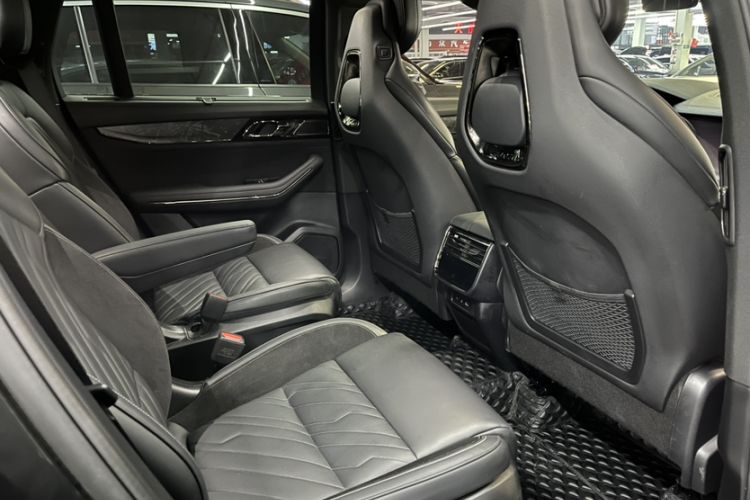 Used Lynk & Co 09 2021 2.0T Halo Six-Seater