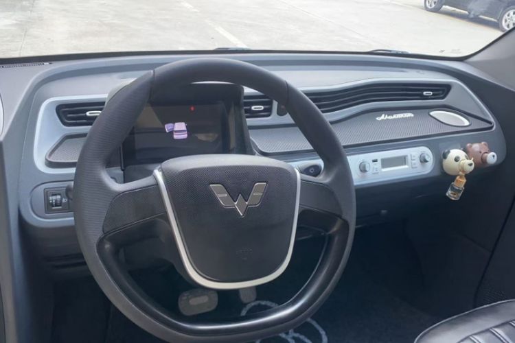 Used Wuling Hongguang MINIEV 2022 Macaron Premium Model – Lithium Iron Phosphate