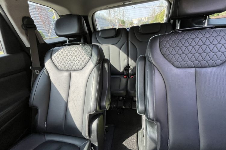 Used Hyundai Santa Fe 2019 380 TGDi TOP Automatic All-Wheel Drive Flagship (HTRAC) – China VI Standard