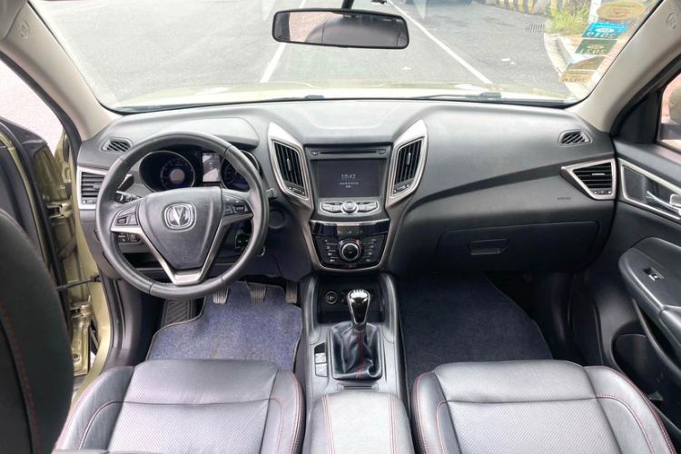 Used CHANGAN CS75 2014 2.0L Manual Luxury Version China IV Standard
