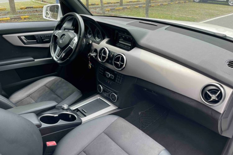 Used Mercedes-Benz GLK-Class 2014 GLK 200 Standard Model Interior 9