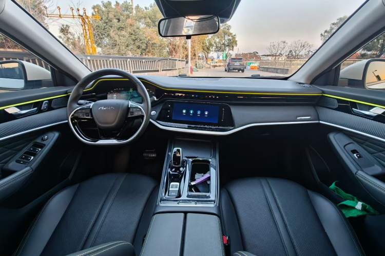 Used Dongfeng Aeolus Yixuan MAX 2021 Super-Efficient Dad Hybrid Edition
