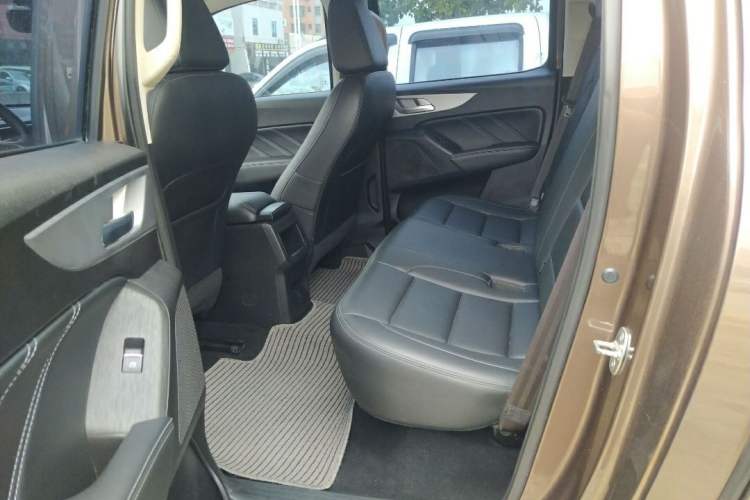 Used Great Wall Poer 2019 2.0T Commercial Version Manual Diesel Two-Wheel Drive Elite Long-Box GW4D20M
