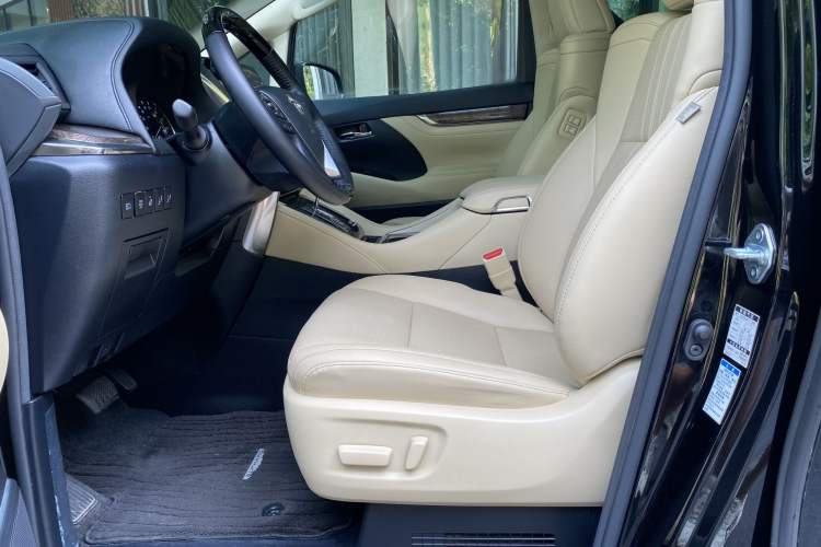 Used Toyota Alphard 2021 Dual-Engine 2.5L Prestige Edition