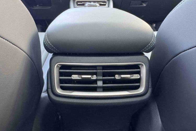 Used BYD Qin L 2025 DM-i Smart Drive 120KM Superior Model Interior 10