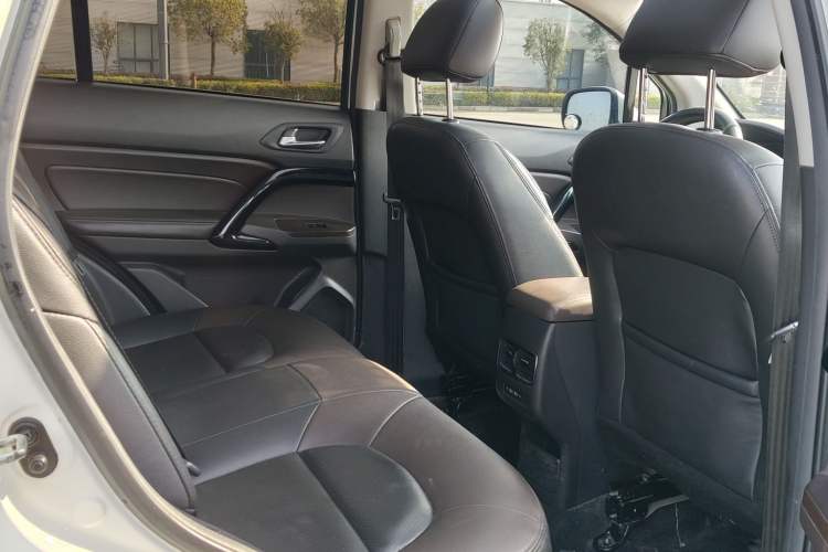 Used GAC Trumpchi GS4 2017 235T Manual Two-Wheel Drive Luxury Edition
