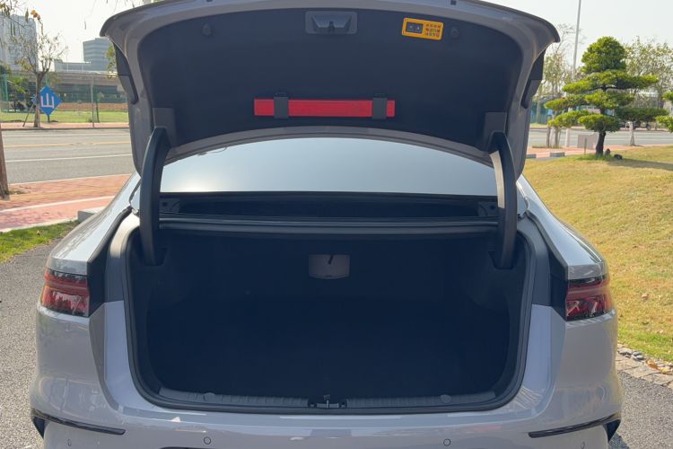 Used BYD Han 2025 DM-i Intelligent Driving Edition 245KM Prestigious Edition
