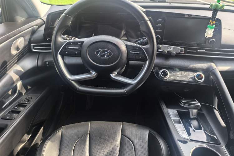 Used Hyundai Elantra 2022 1.5L CVT GLX Elite Edition
