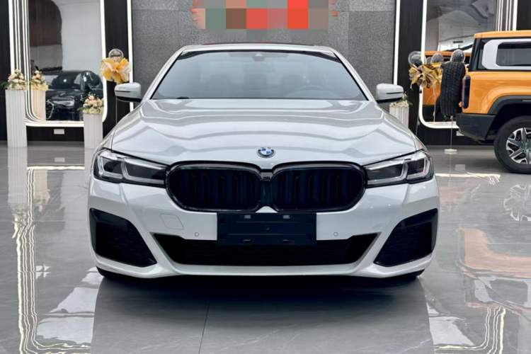Used BMW 5 Series 2021 Facelifted 525Li M Sport Package Exterior 5