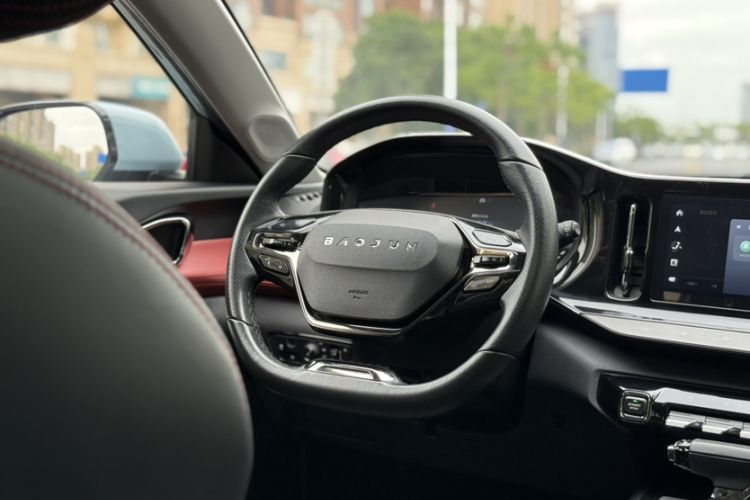 Used Baojun RC-5 2020 RC-5W 1.5T CVT Smart Shine Prestige Model
