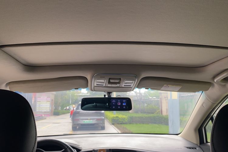 Used Geely Auto Emgrand GS 2016 Elegant Edition 1.3T Automatic LingShang Model Headliner