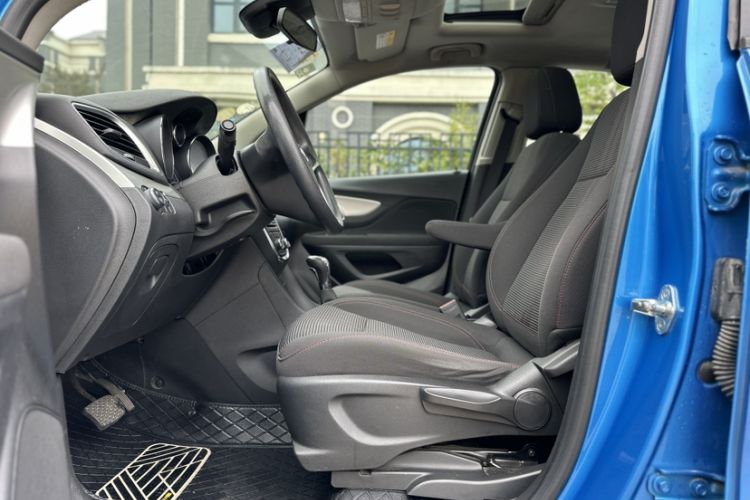 Used Buick Encore 2015 1.4T Automatic Two-Wheel Drive Urban Elite Version