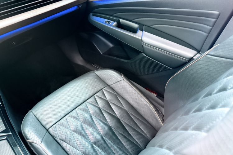 Used Volkswagen Passat 2019 330TSI Luxury Edition China VI Standard
