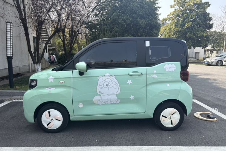 Used Chery QQ Ice Cream 2022 170km Sundae Phosphate Lithium-Ion