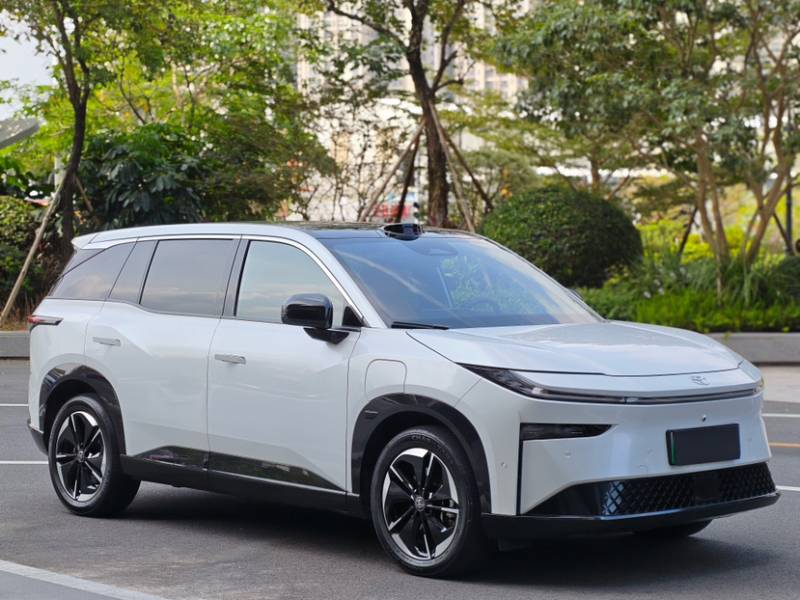 Used GAC Trumpchi S9 2025 Model Qiankun Ultra 5-Seater — 28