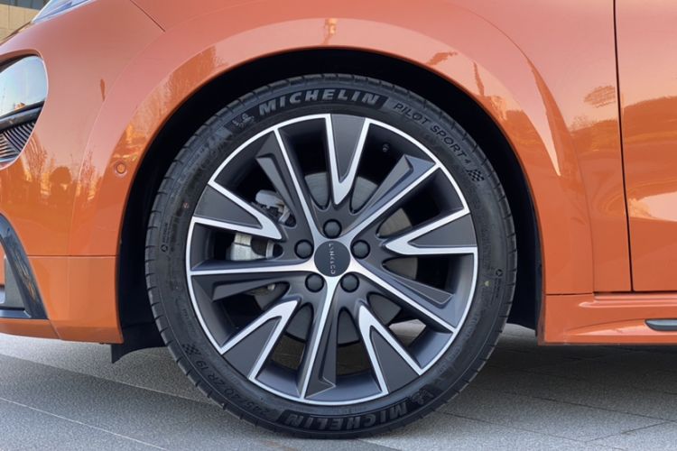 Used Lynk & Co 02 Hatchback 2021 2.0TD Halo Exterior 7