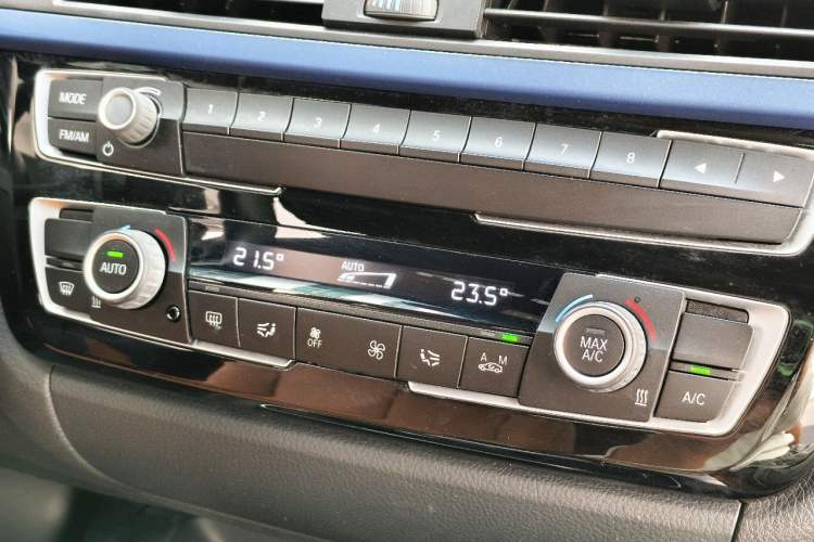 Used BMW 4 Series 2017 425i M Sport Package Interior 5