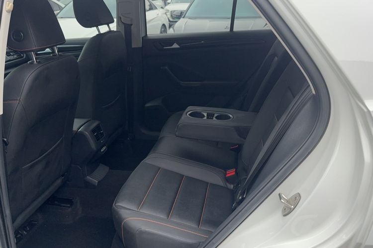 Used Volkswagen T-ROC 2021 280TSI DSG Two-Wheel Drive Comfort Connect 30th Anniversary Edition Interior 2