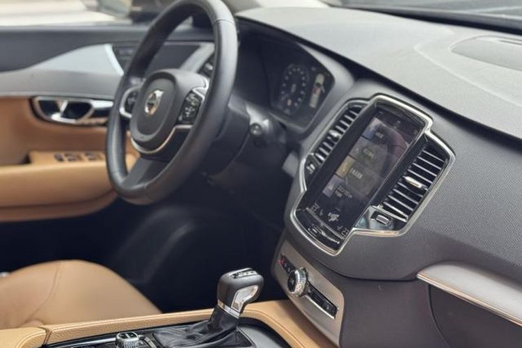 Used Volvo XC90 2015 T6 Zhiyi Edition 7-Seater
