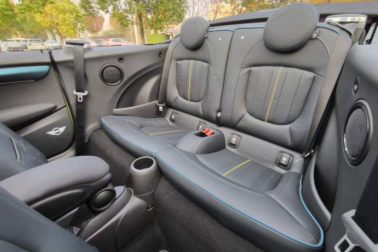 Used MINI MINI 2022 Updated 1.5T COOPER CABRIO Sidewalk