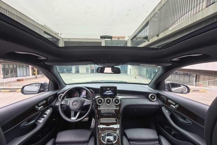 Used Mercedes-Benz GLC 2018 GLC 260 4MATIC Dynamic Edition
