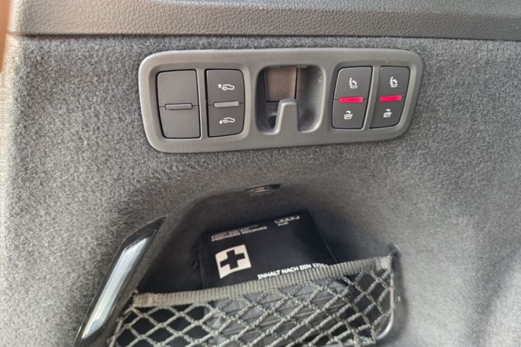 Used Audi Q7 2020 55 TFSI quattro S line sports model Interior 1