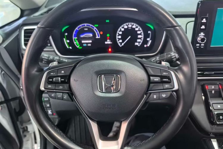 Used Honda Elysion 2022 2.0L eHEV Luxury Edition Interior 3
