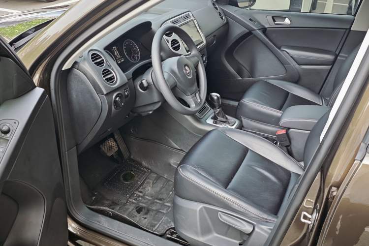 Used Volkswagen Tiguan 2017 300TSI Automatic Two-Wheel Drive Silk Road Luxury Edition Interior 5