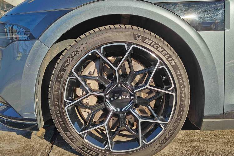 Used Zeekr 007 2024 Four-Wheel Drive Intelligent Driving Version 100 kWh
