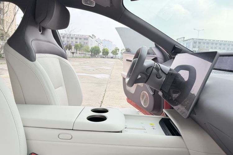 Used Avatr 06 2025 Pro Range-Extended Edition
