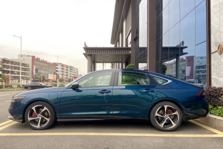 Used Honda Accord New Energy 2023 2.0L ePHEV Flagship Edition Exterior 5