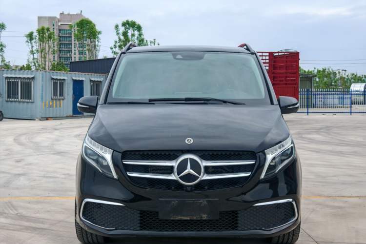 Used Mercedes-Benz V-Class 2016 V 260 L Prestige Extended Edition Exterior 2