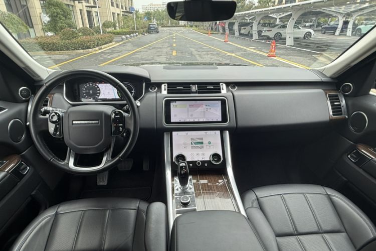 Used Land Rover Range SportNew Energy 2019 P400e HSE Interior 1