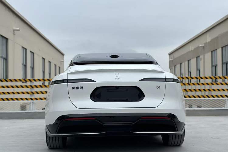 Used Avatr 06 2025 Ultra Pure Electric Edition
